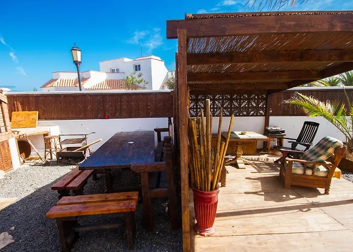 Surfhouse بيت ضيافة كوراليهو