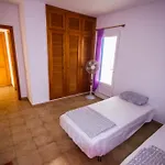 Surfhouse بيت ضيافة كوراليهو