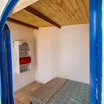 Surfhouse بيت ضيافة *